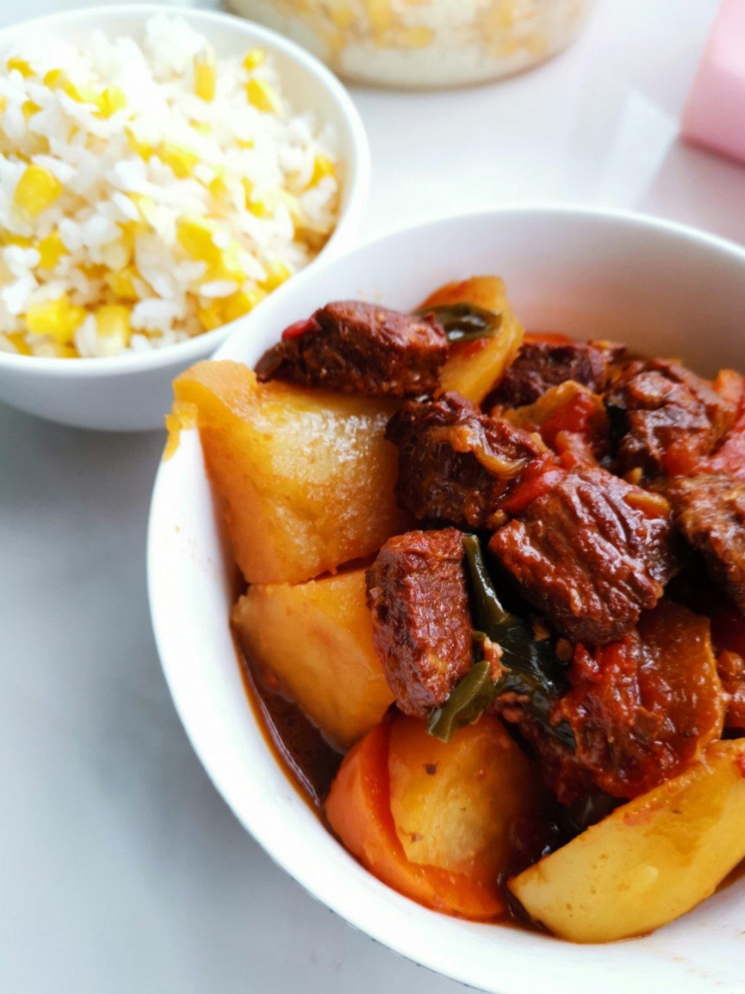 番茄土豆炖牛腩