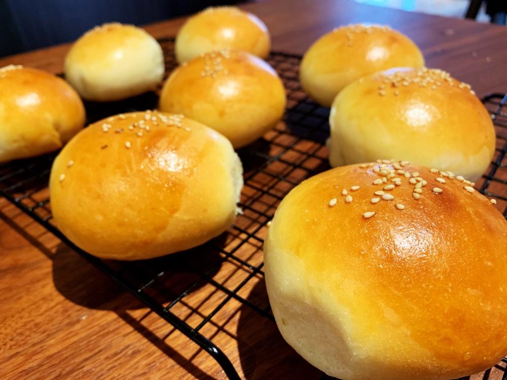 淡奶油肉松小餐包