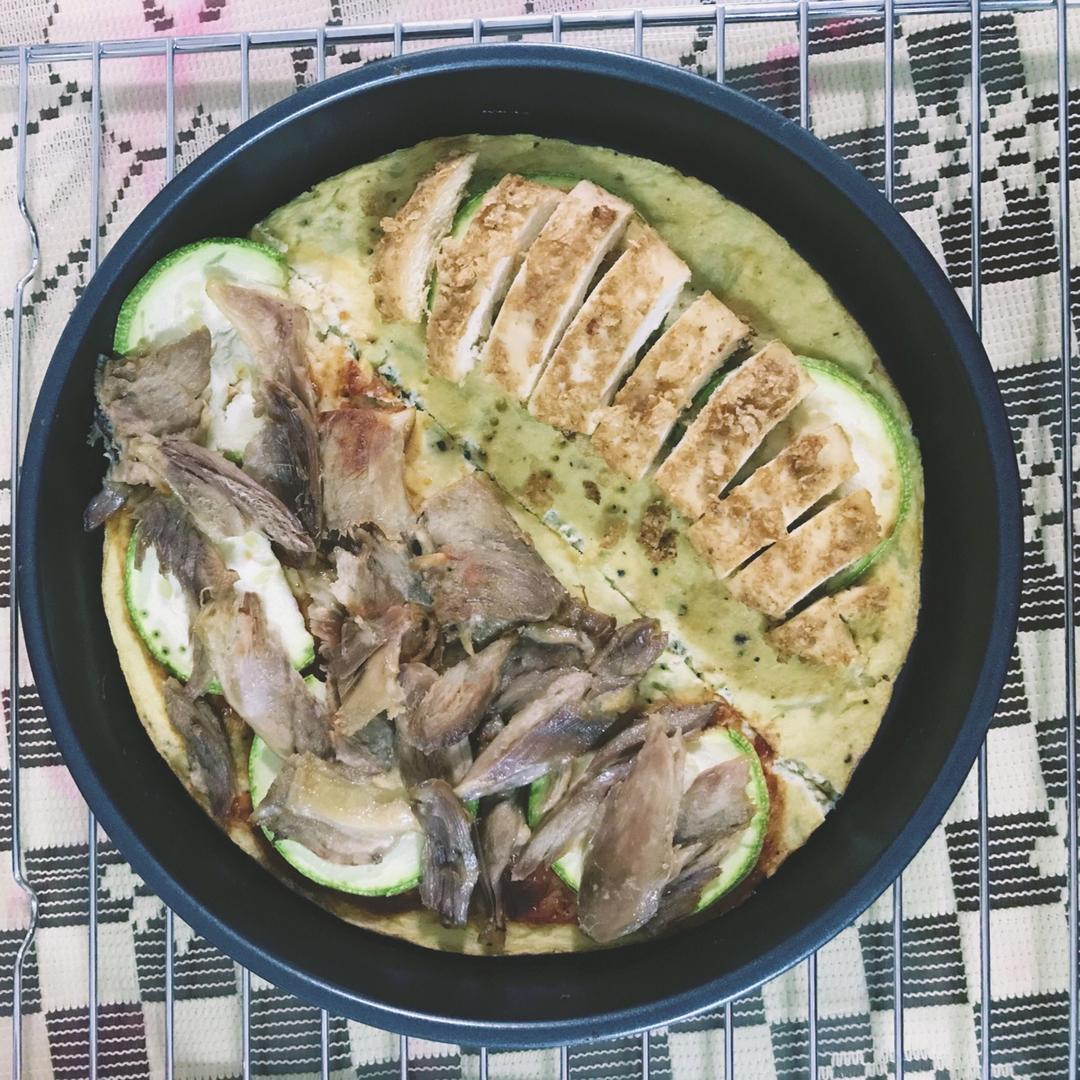 健康低热量的菜花底披萨