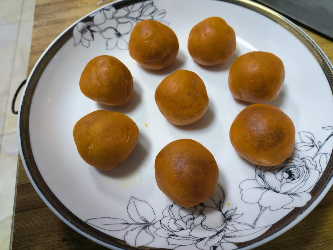 清明必吃的艾草青团