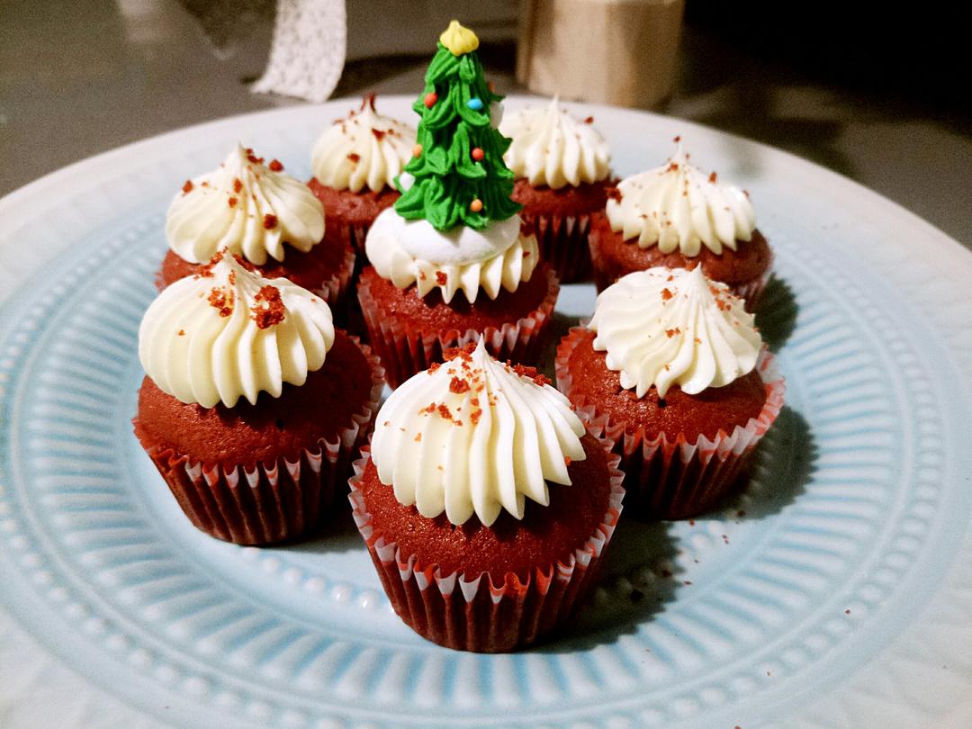 传统红丝绒杯子蛋糕（极软无泡打粉）Red velvet cupcake