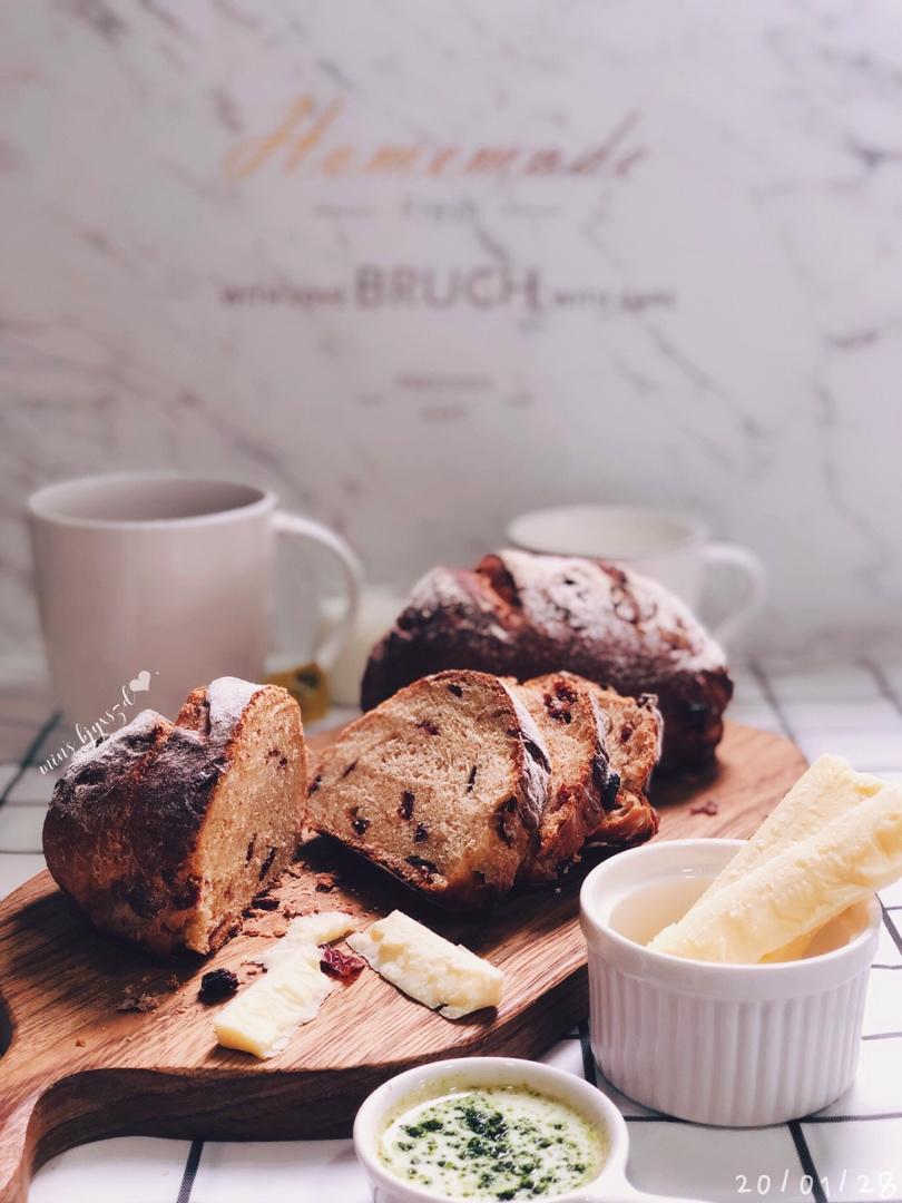 全麦蔓越莓软式欧包（免揉）