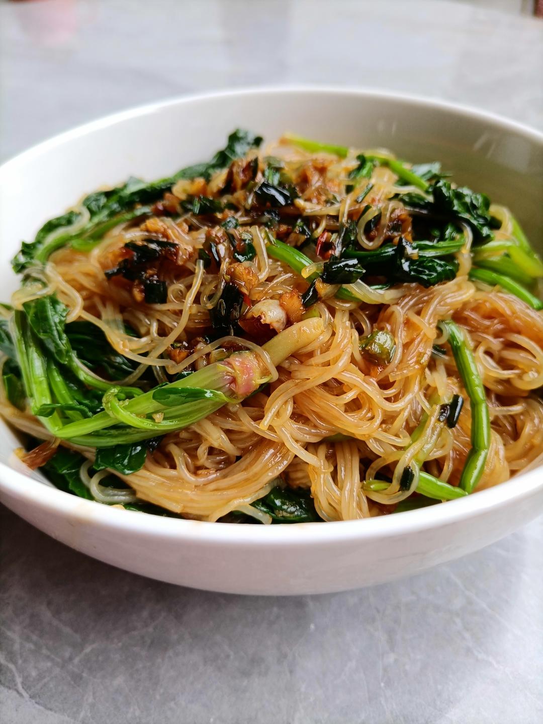 万能凉拌菜料汁（凉拌菠菜粉丝）