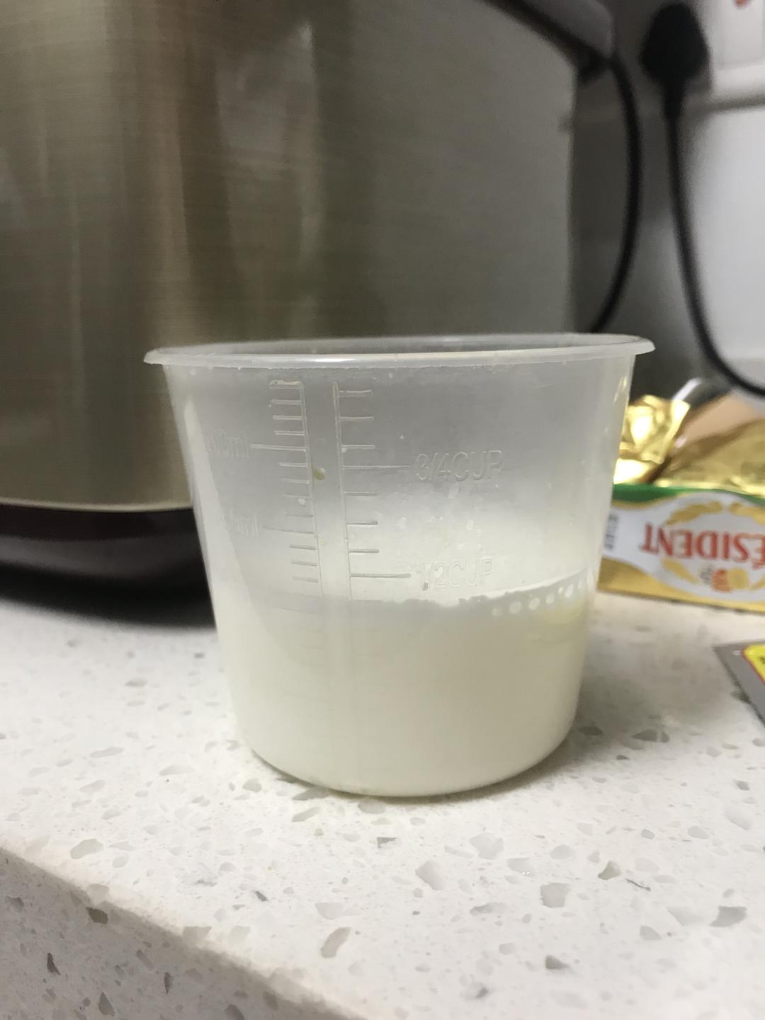 纯奶手撕吐司的做法 步骤1