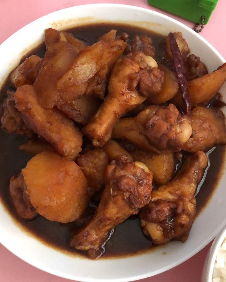 电饭锅土豆炖翅根