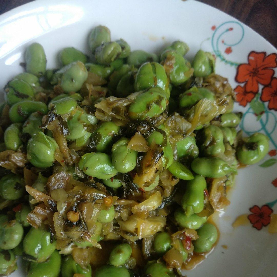 酸菜肉沫蚕豆