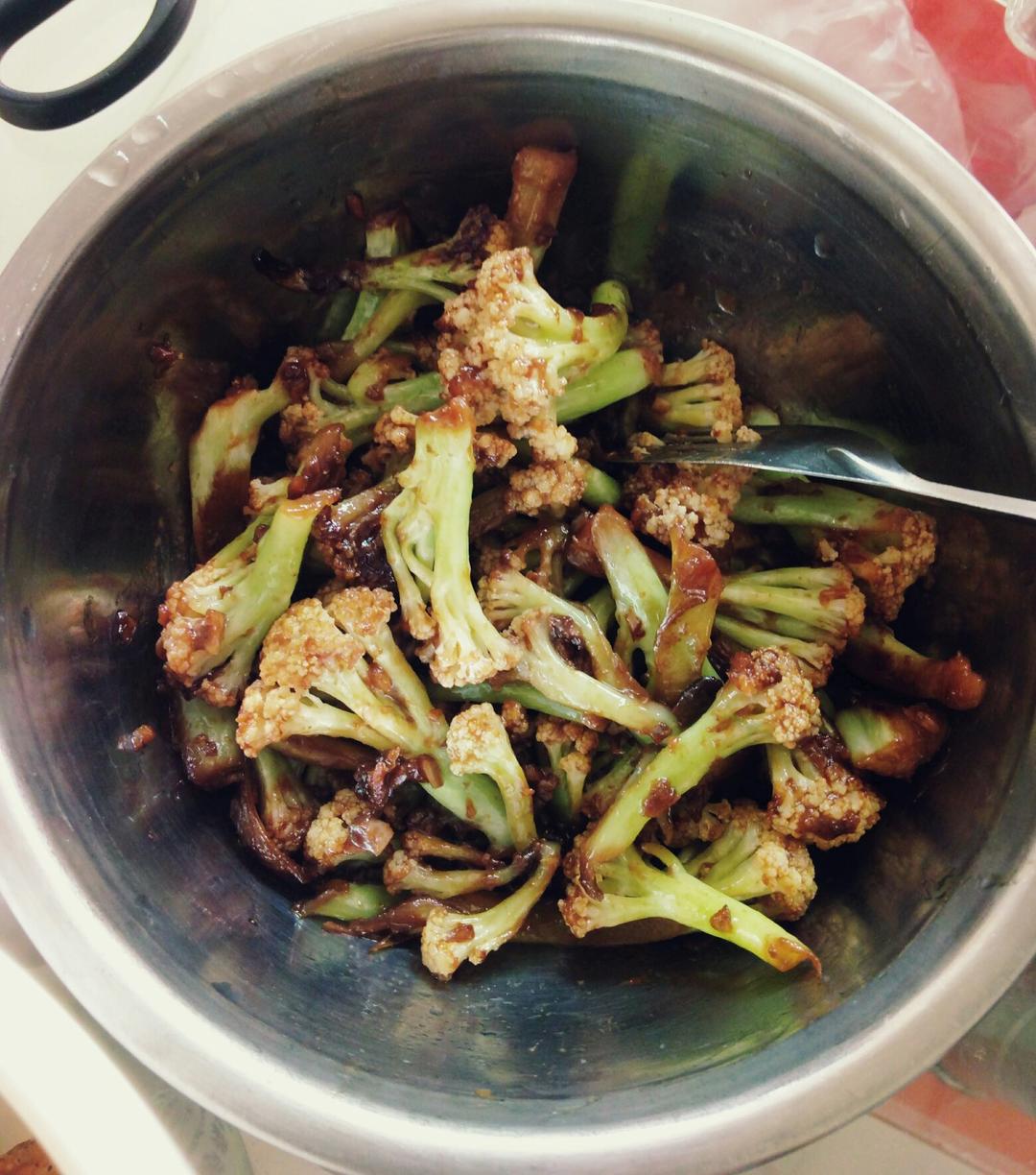 很“浪费”米饭的家常菜之一-------干锅菜花