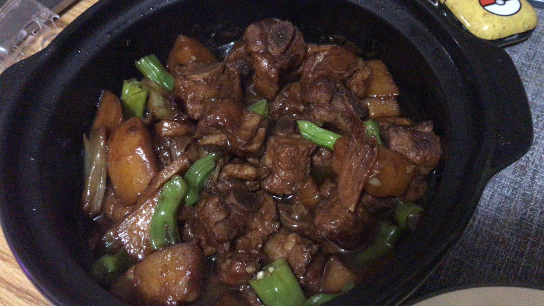 排骨炖土豆