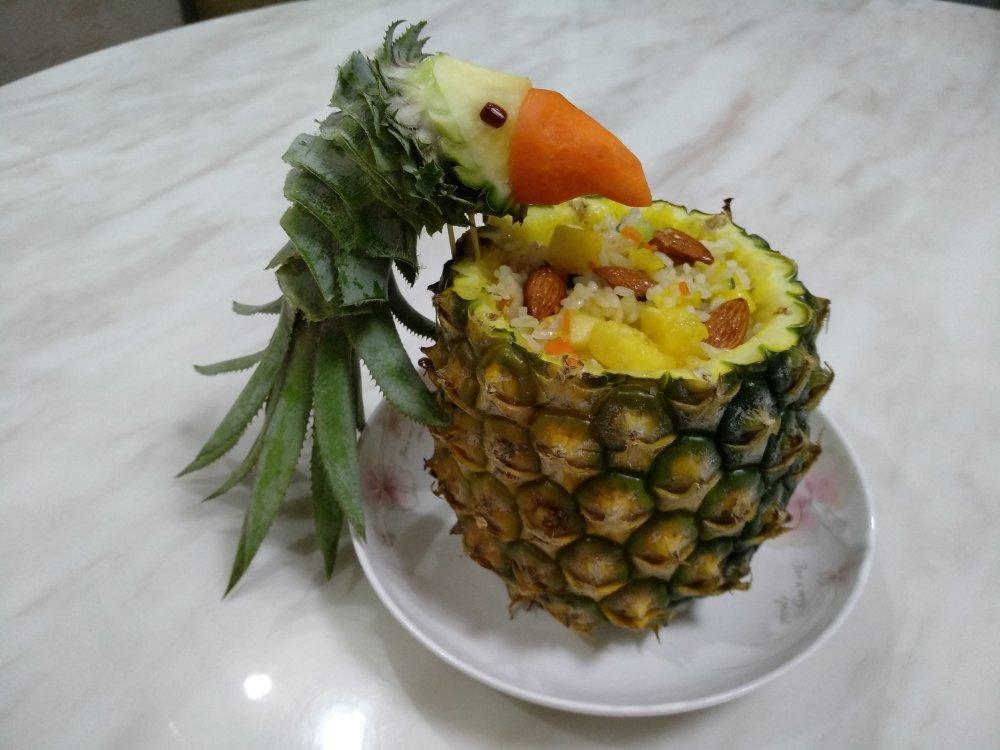 鸟语花香菠萝炒饭