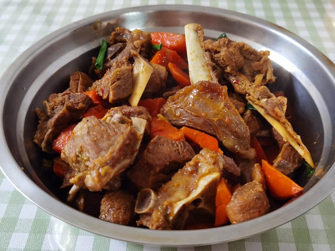 酥而不腻的红烧羊排