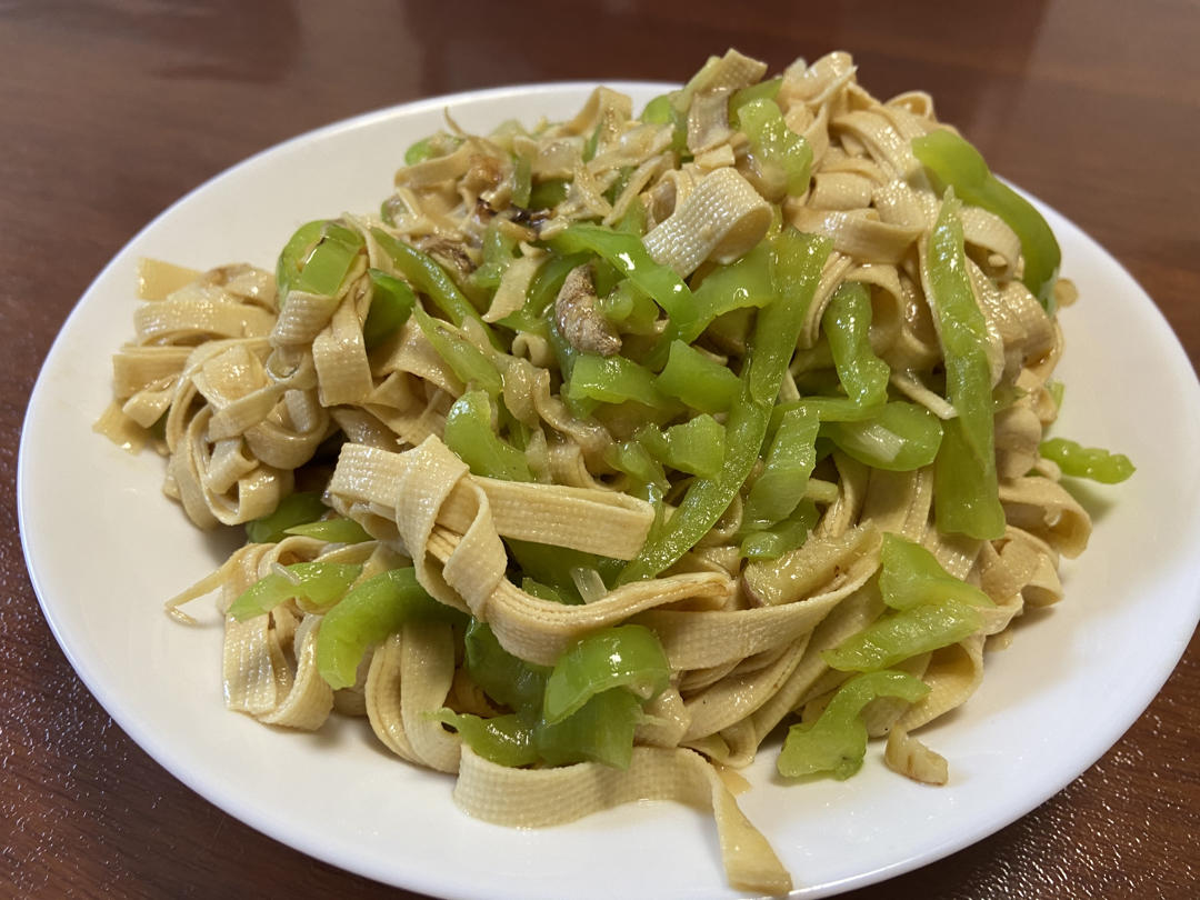 尖椒炒干豆腐