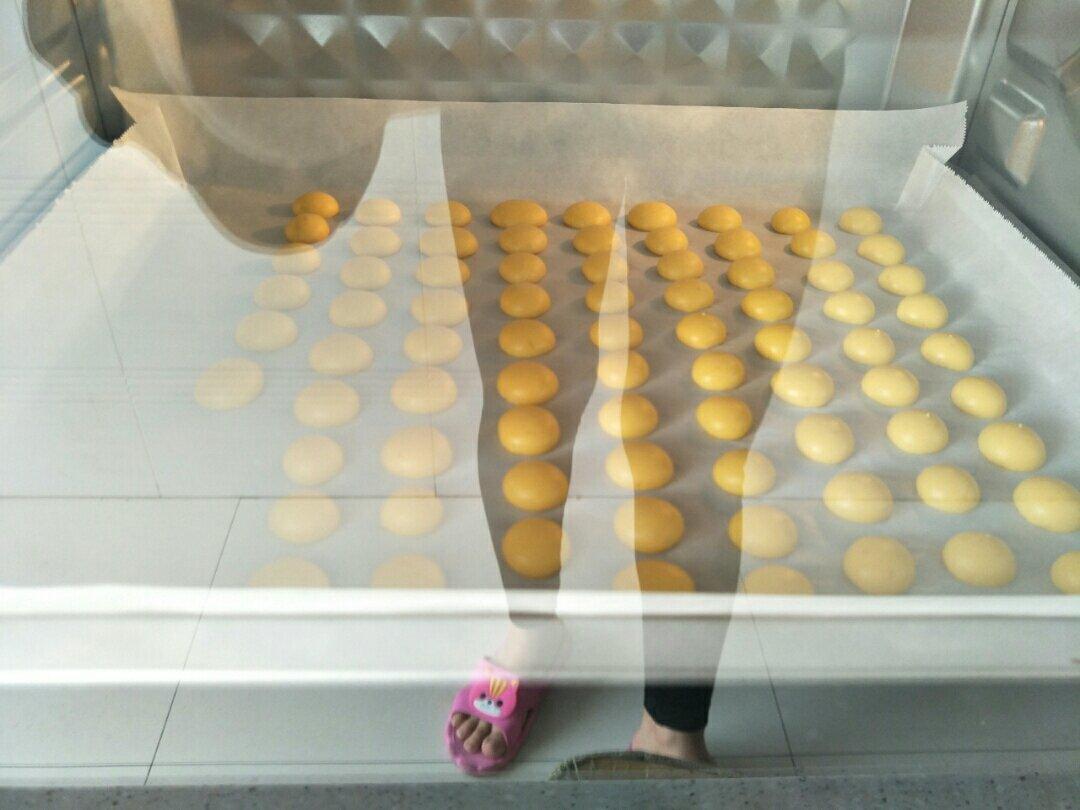 入口即化的无添加蛋黄溶豆