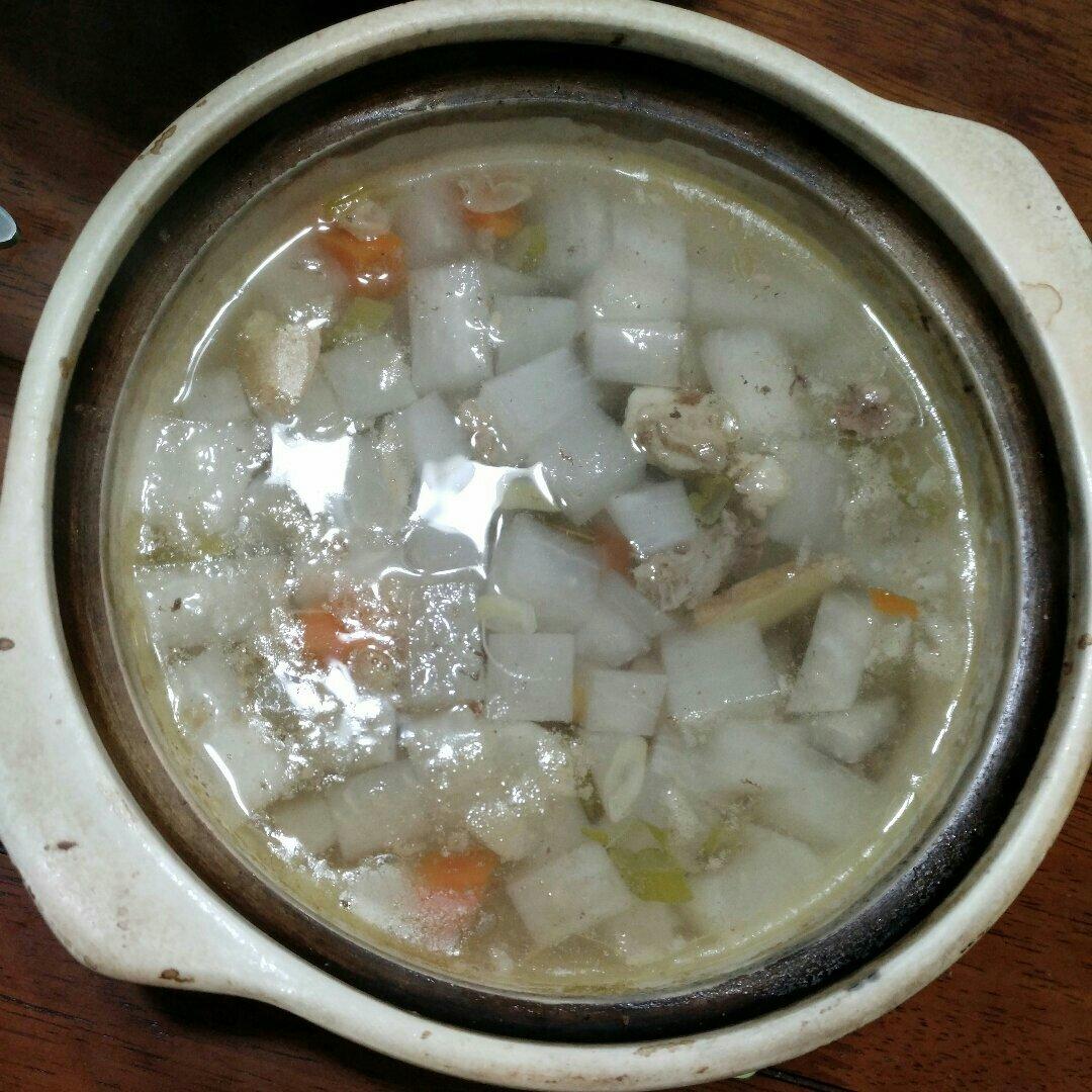 牛肉炖萝卜