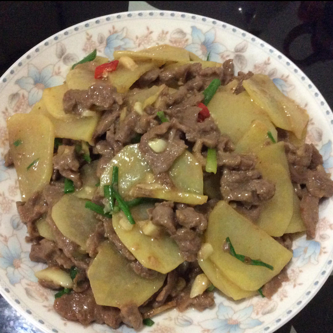 土豆炒牛肉
