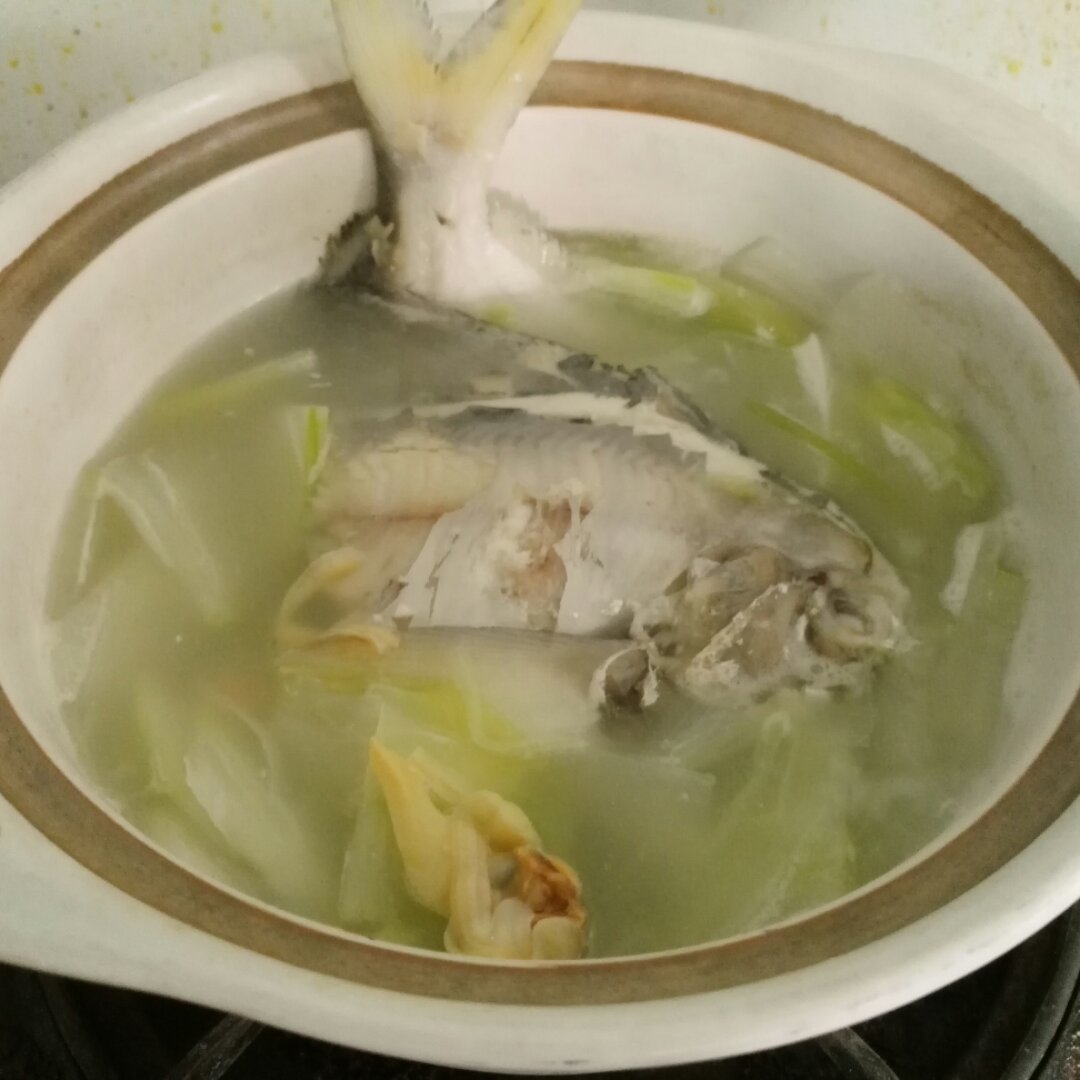 奶白鲫鱼汤