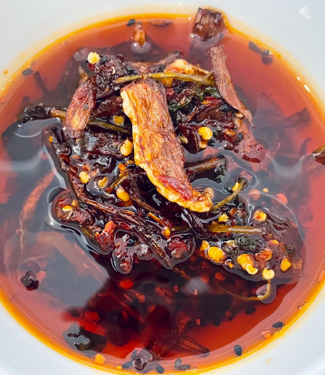 万能百搭的红油辣椒（有料秘制的红辣椒油）