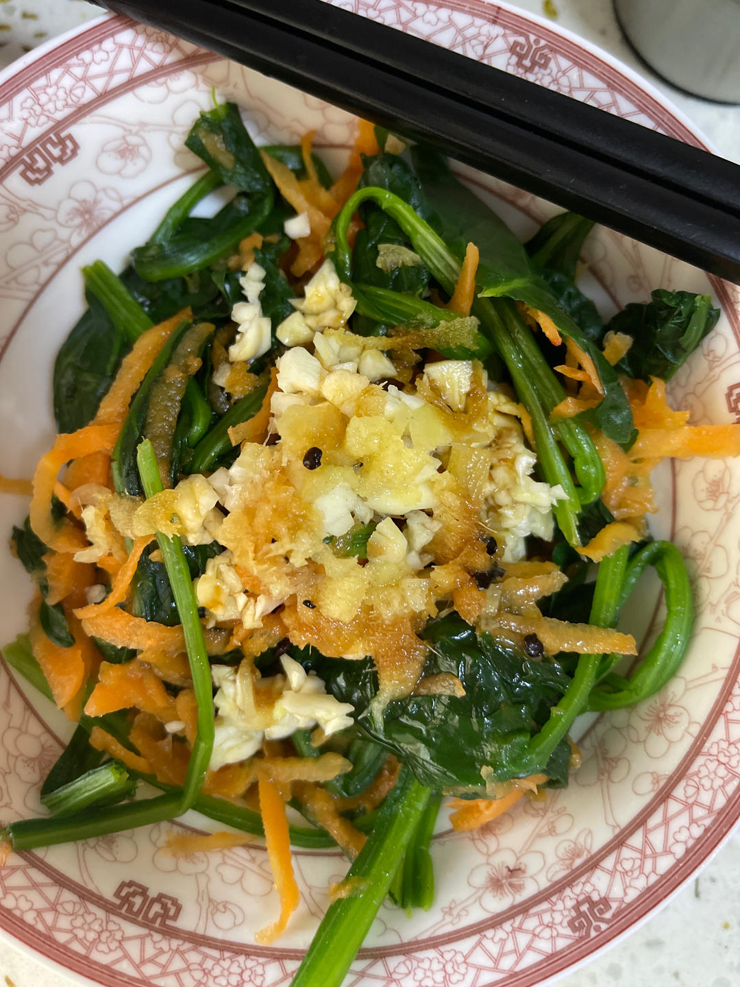 凉拌菠菜(家传秘方)