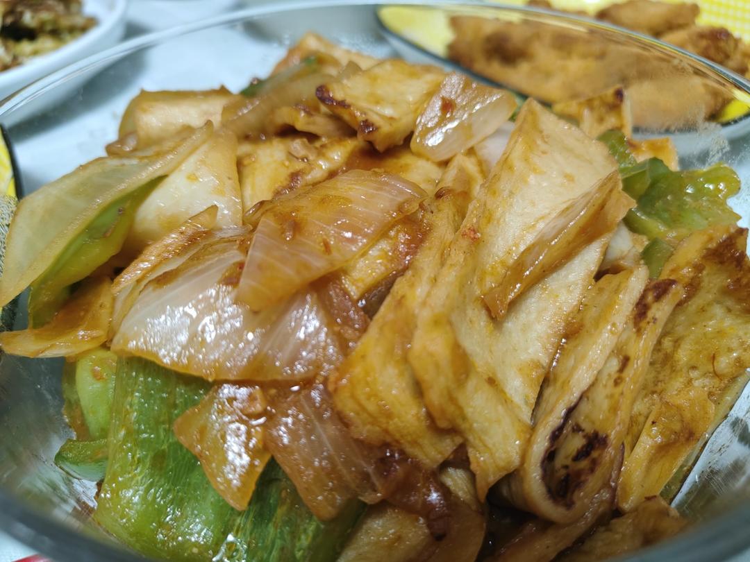 吃一口仿佛置身韩国街头的 | 辣白菜炒鱼饼