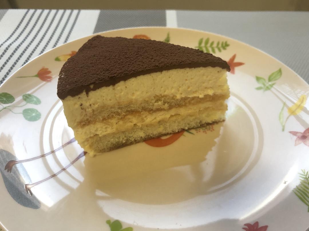 在欧洲学会的经典版提拉米苏