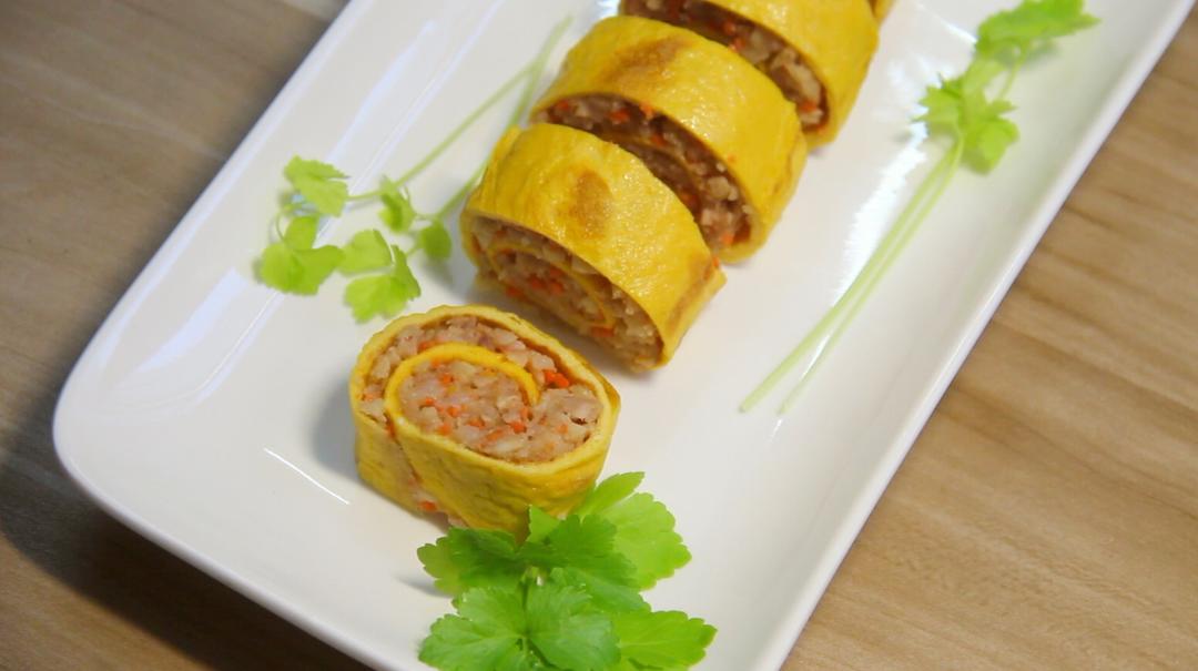 【马蹄鲜肉蛋卷】简单好上手的蒸菜的做法