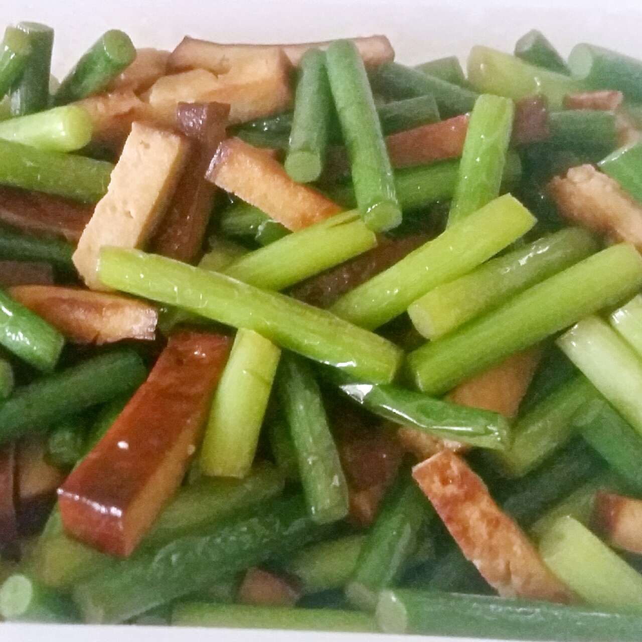 蒜薹香干（蒜苔）