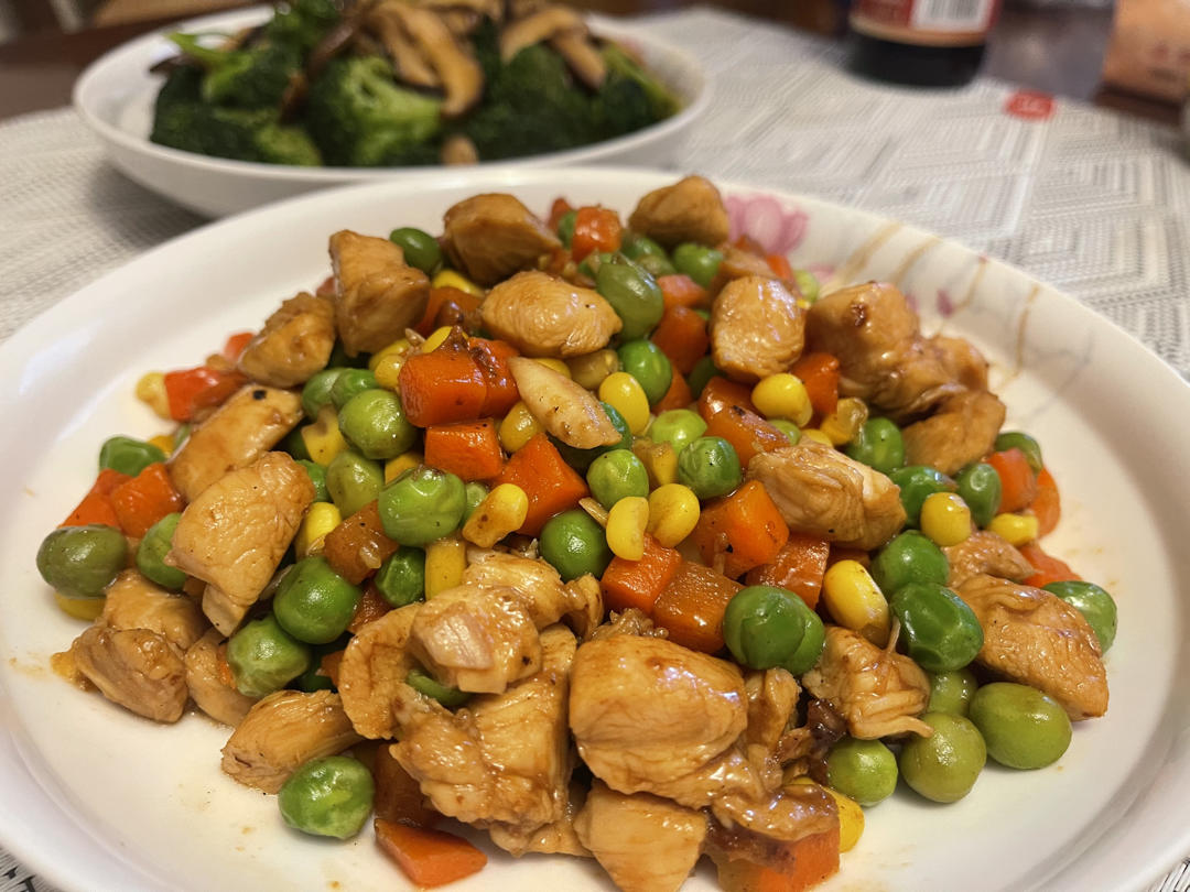 玉米鸡丁