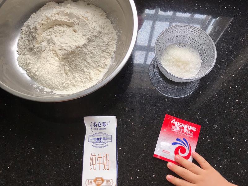 纯奶手撕吐司的做法 步骤1