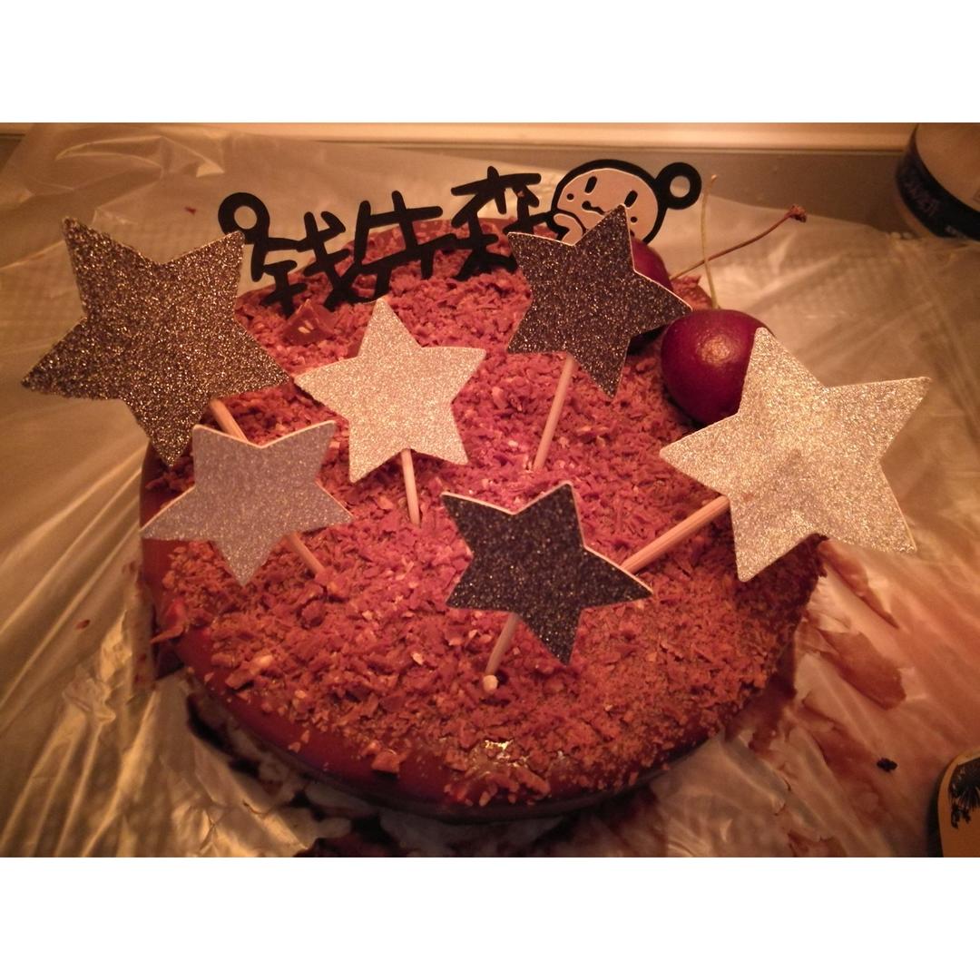 巧克力镜面淋酱<熊谷裕子>--让甜点穿上光泽亮丽的淋面外衣