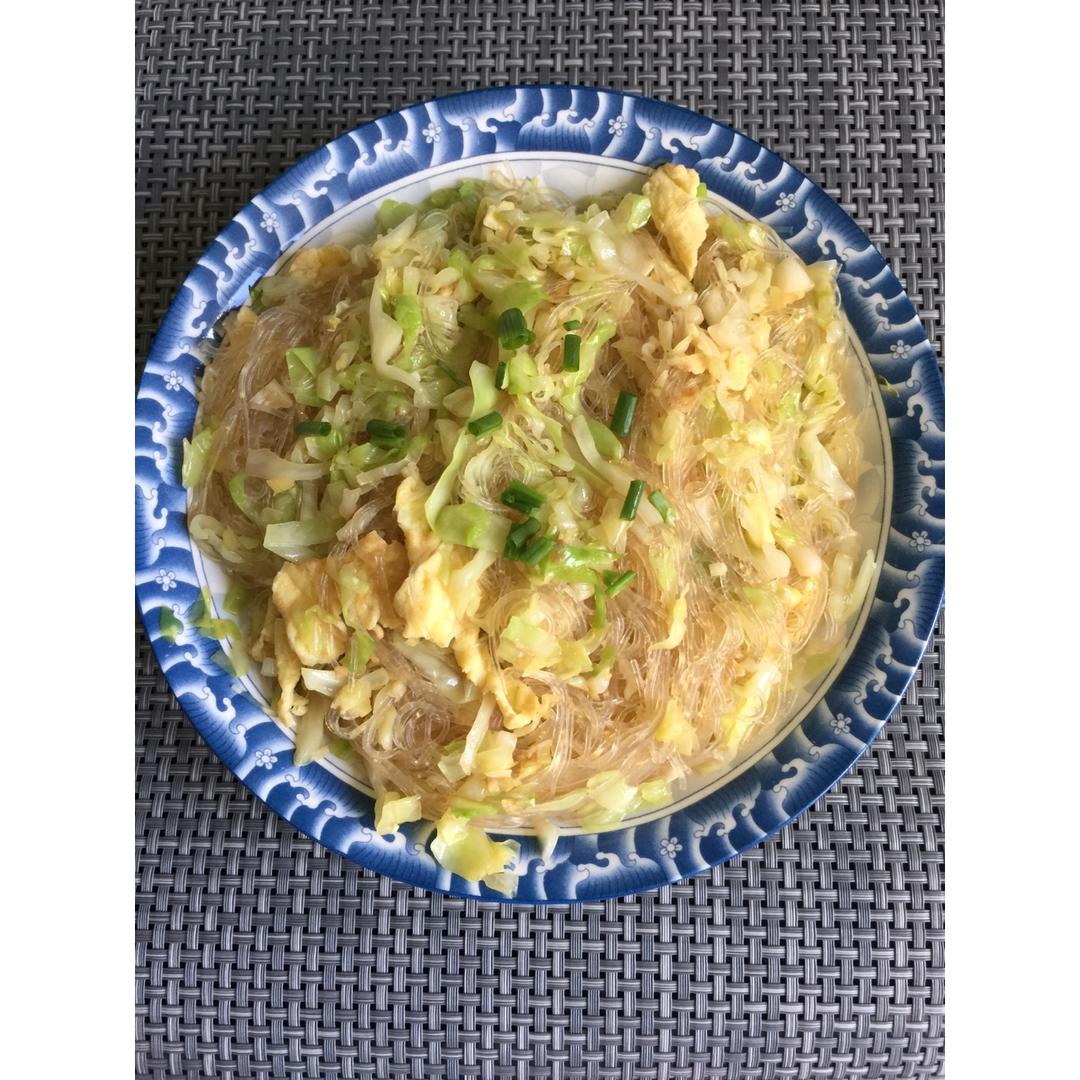 包菜粉丝炒鸡蛋