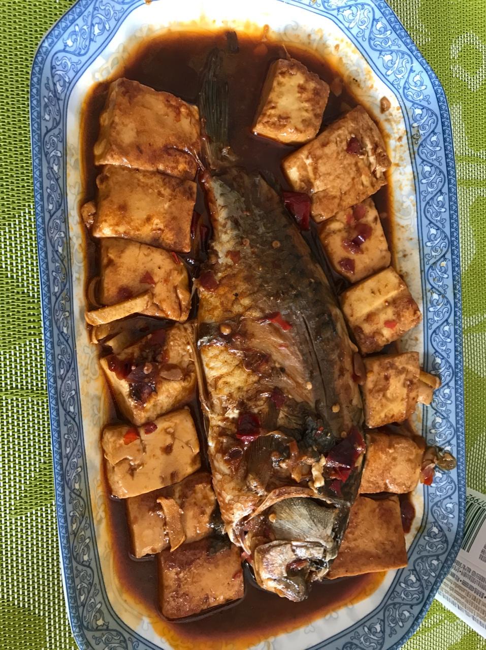 豆瓣鲫鱼炖豆腐