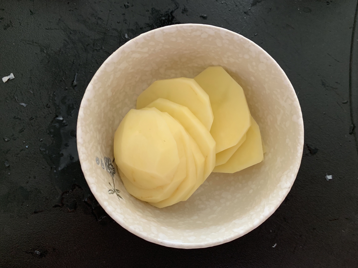 宝宝辅食：入口即溶鳕鱼土豆饼（8个月以上）的做法 步骤2