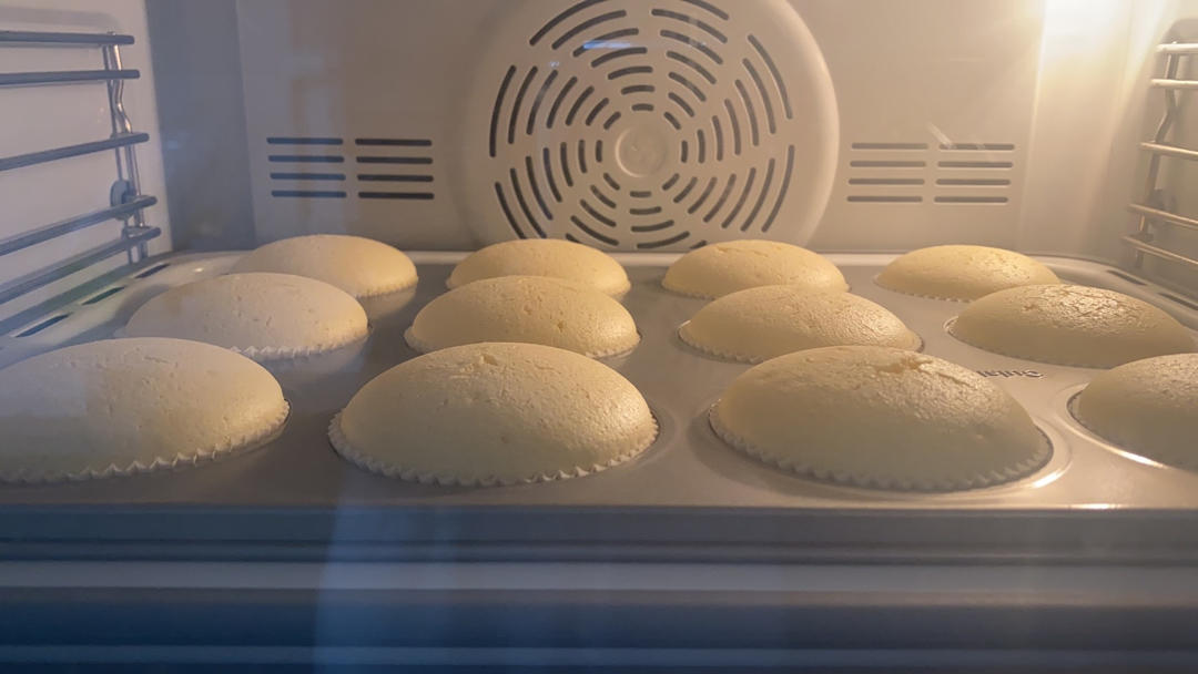 常温不易化 | 芝士香缇纸杯蛋糕