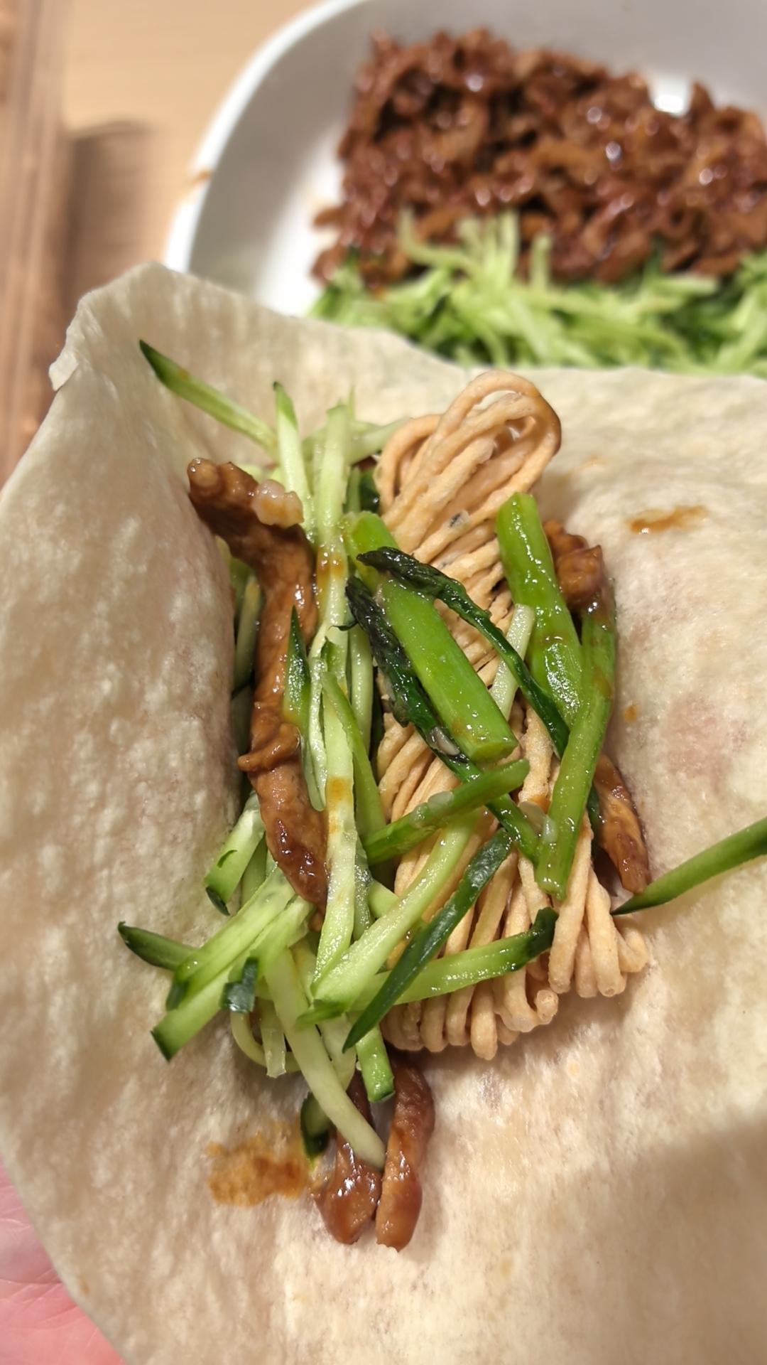 好吃到舔手的酱肉丝