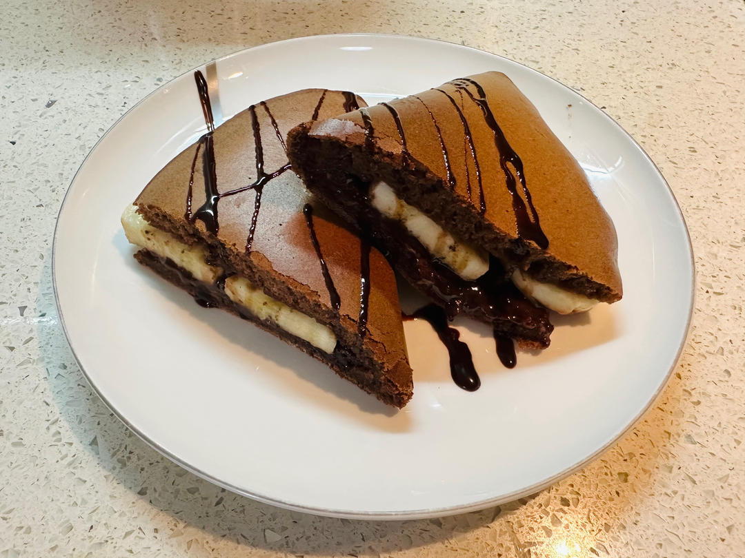 一口平底锅搞定✨松软可口🍫香蕉巧克力松饼