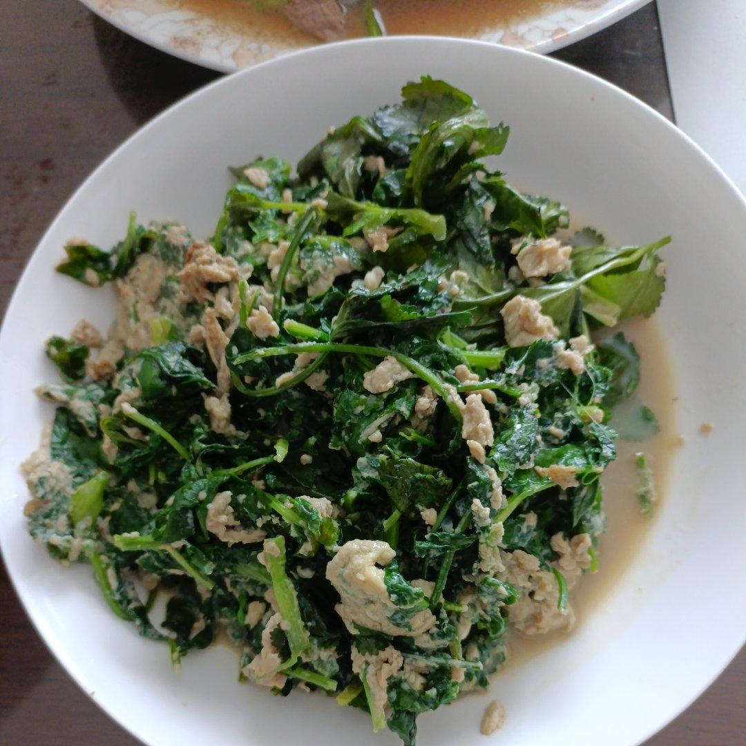 小婷食光🔆芹菜叶炒鸡蛋