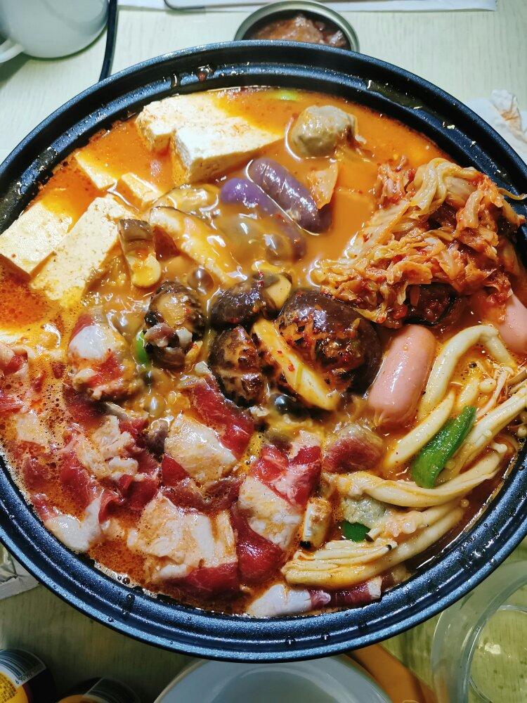 【芝士年糕火锅】