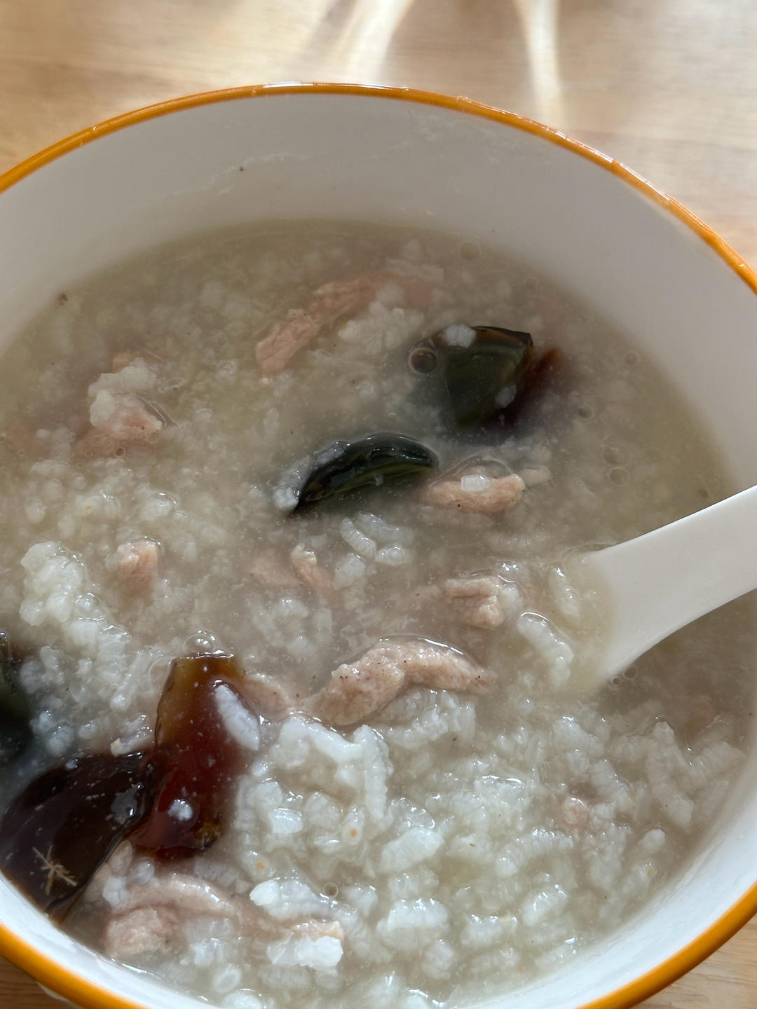 十五分钟快手之香滑皮蛋瘦肉粥(附五分钟电饭煲电压力锅更快捷方法)