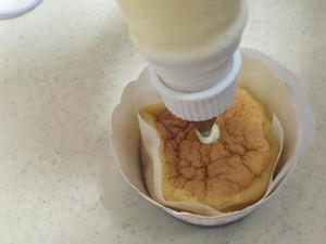 北海道蜂蜜海绵杯子蛋糕的做法 步骤18