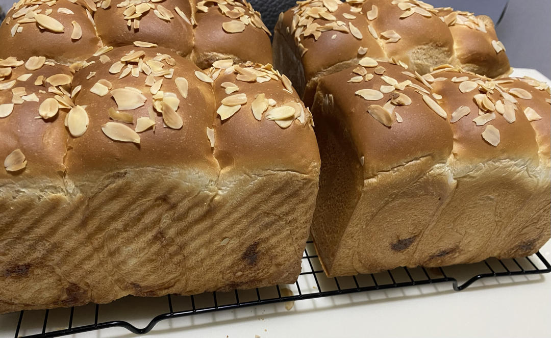 顶级黄金椰蓉吐司