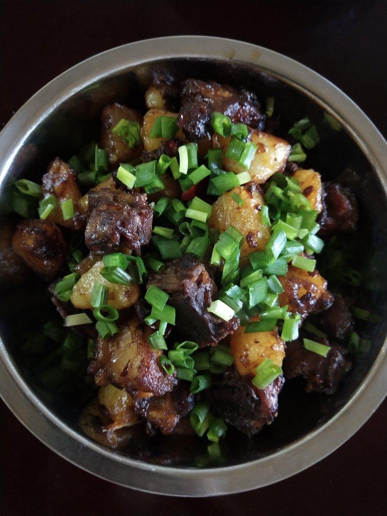 土豆烧排骨