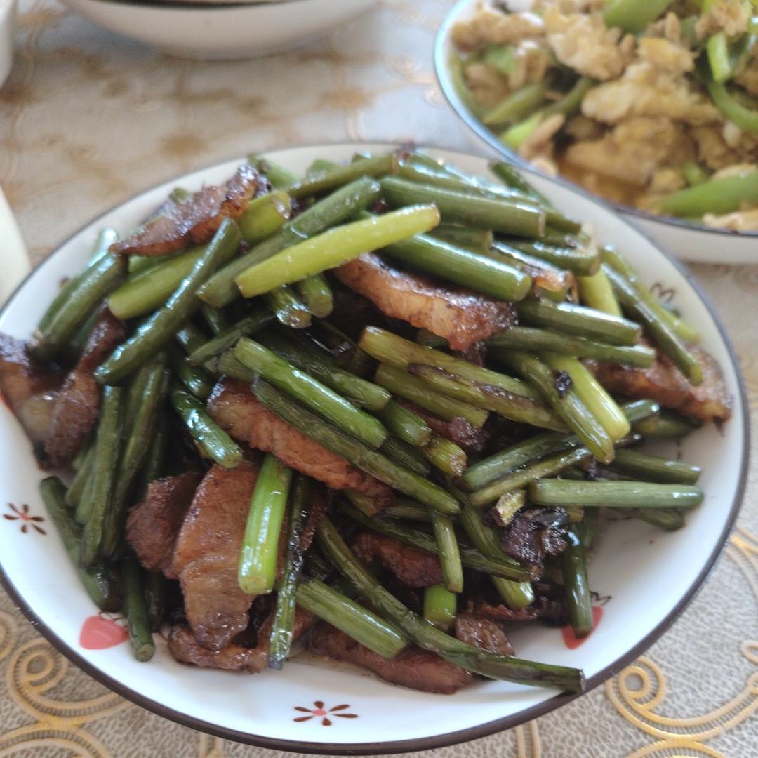 快手肉丝炒蒜薹