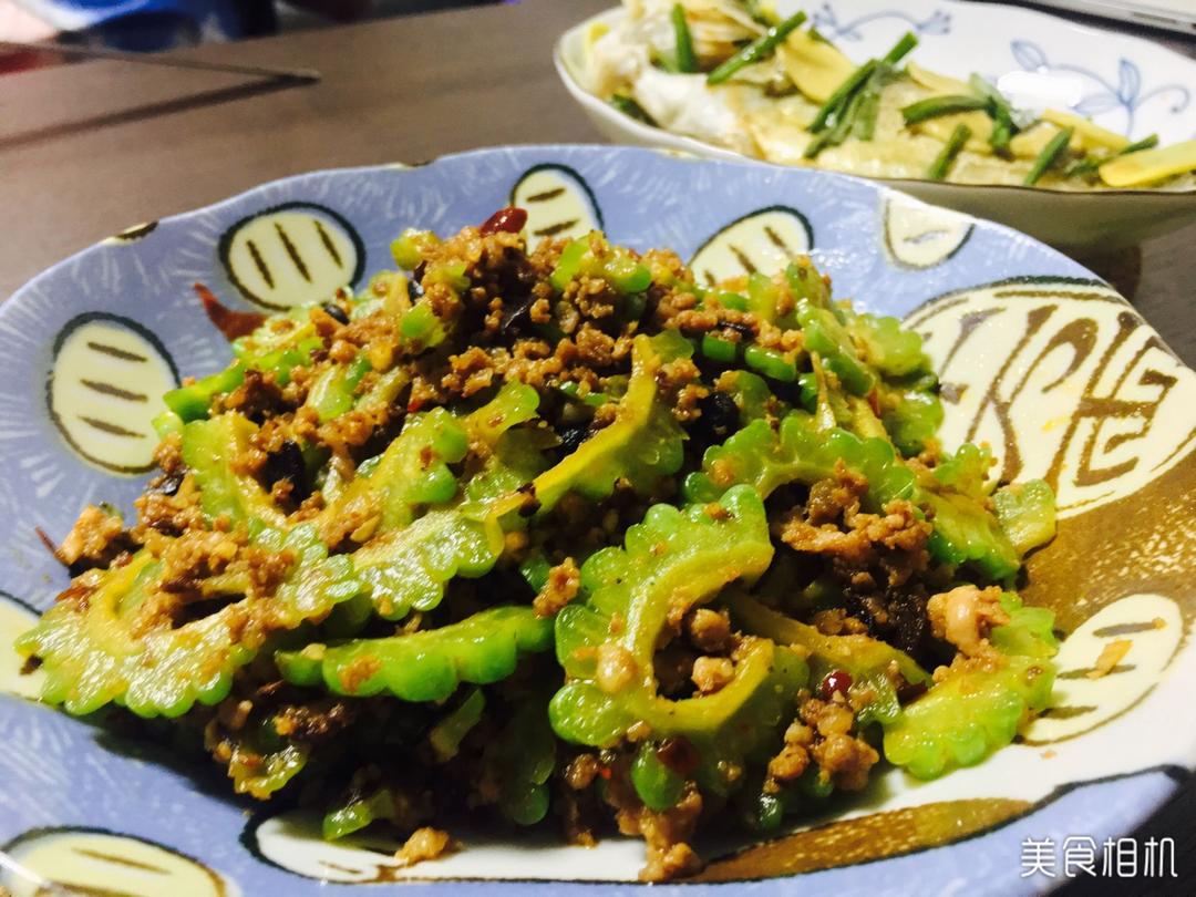 书肥肥最可爱做的干煸苦瓜