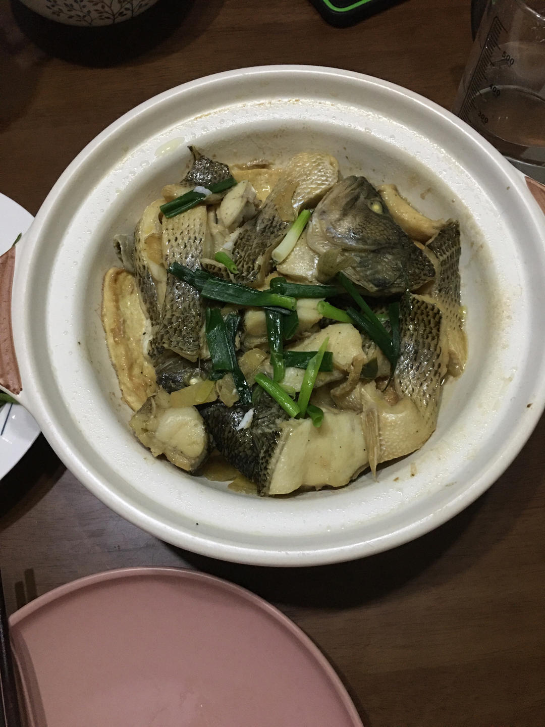 鲜嫩豆腐鲈鱼煲