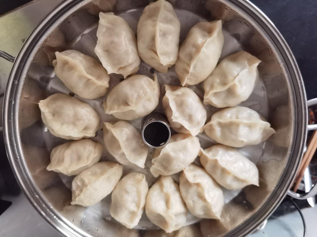 猪肉酸菜蒸饺