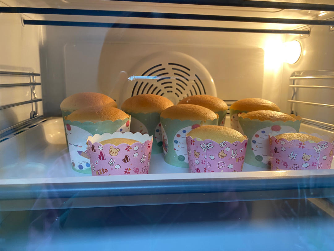 做了几十个，零失败戚风蛋糕