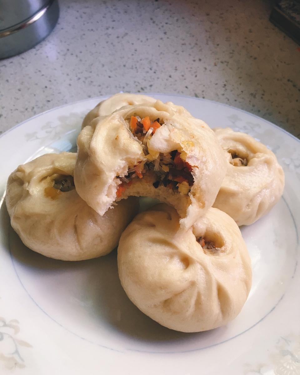 胡萝卜木耳鸡蛋素包子