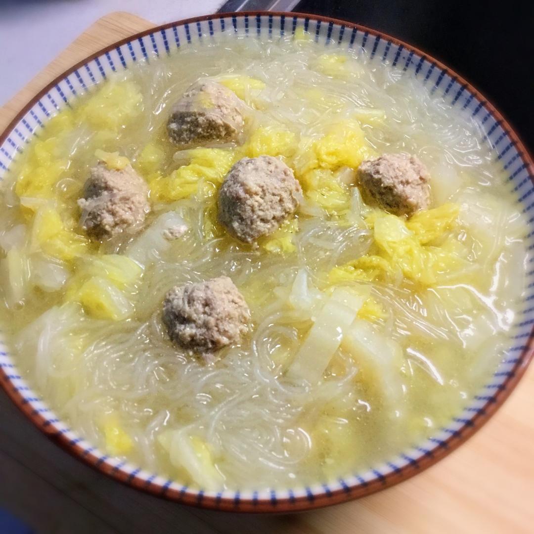 白菜粉丝汆丸子