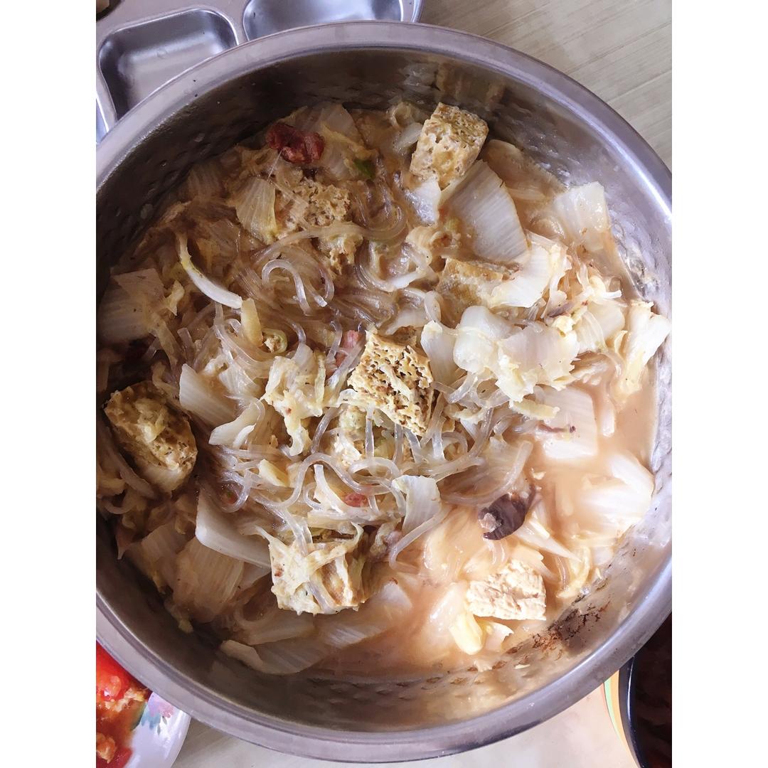 白菜炖冻豆腐