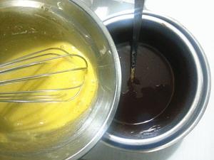巧克力蛋糕（巧克力奶油打发）的做法 步骤4
