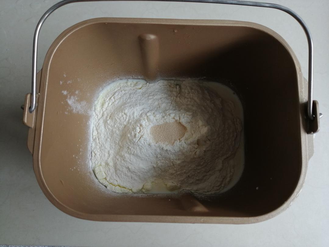 纯奶手撕吐司的做法 步骤1